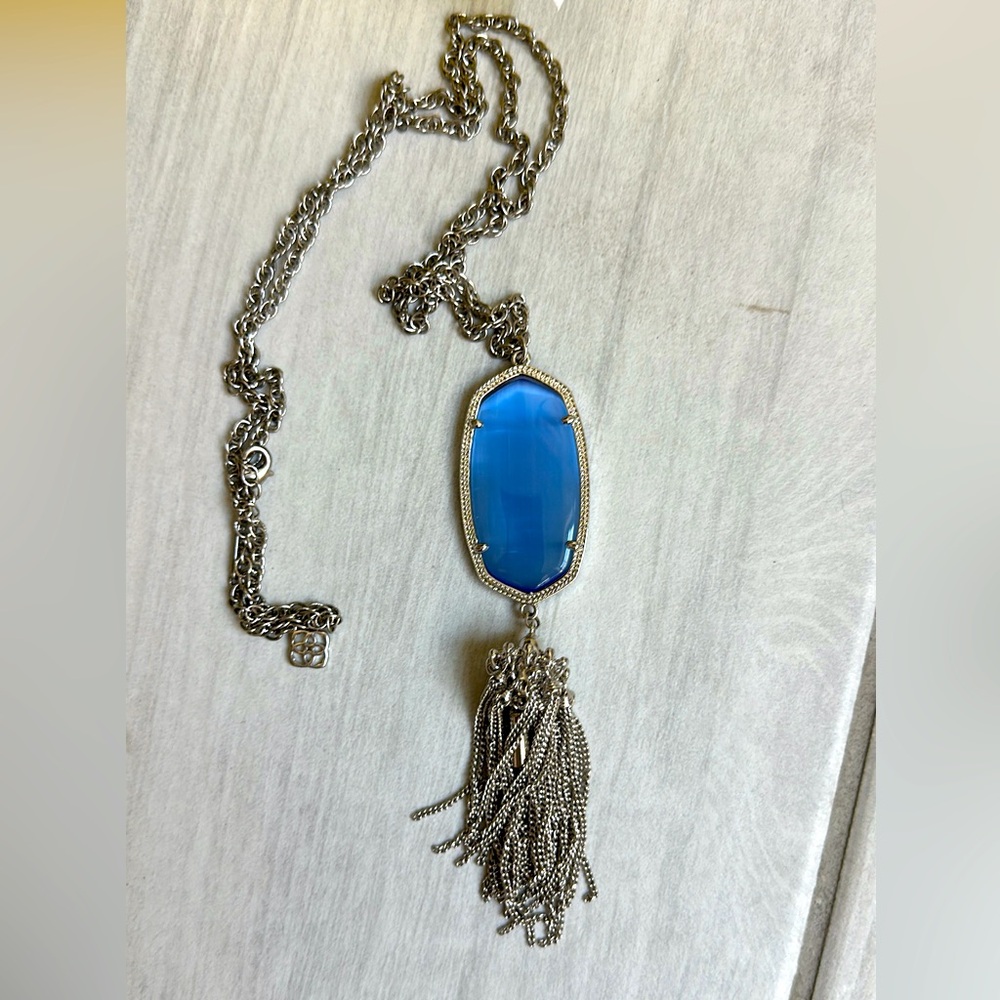 Kendra Scott Rayne Silver Necklace in Periwinkle Cat's Eye silver hardware.